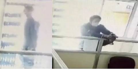 காஷ்மிரில் வங்கி மேனேஜர் மர்ம நபரால் சுட்டுக்கொலை; திடுக்கிட வைக்கும் CCTV காட்சி!