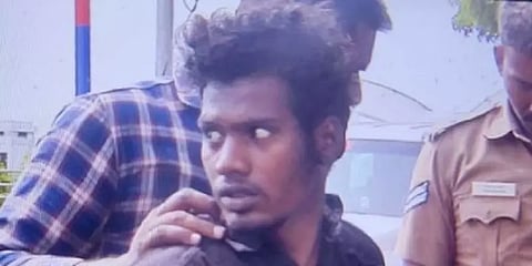 திருட்டு வாகனத்தில் முதல்வர் கான்வாயை முந்த முயன்ற இளைஞர் கைது