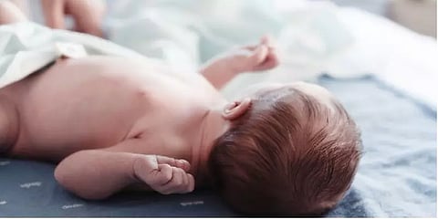 இரு பெண்களிடையே நடந்த தகராறில் 8 மாத குழந்தை பலி - கொல்கத்தாவில் நடந்த பரிதாப நிகழ்வு!