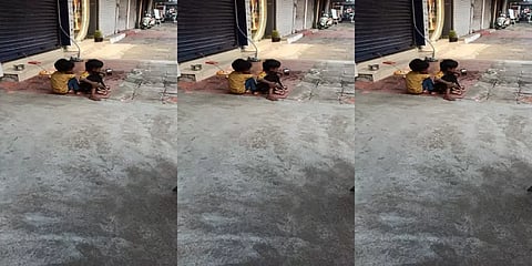 புதுச்சேரி: குழந்தைகளை கடை வாசலில் கட்டிவைத்துவிட்டுச் சென்ற பெற்றோர்