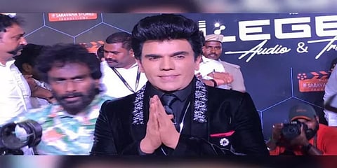 மில்லியன் கணக்கில் வியூஸ்களை குவித்த The Legend படத்தின் ட்ரெய்லரும், பாடல்களும்!