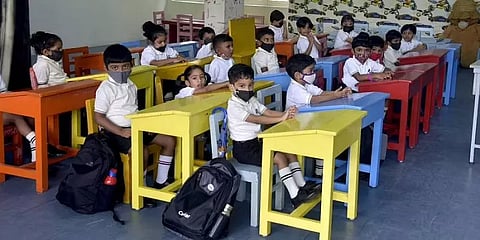 அரசுப்பள்ளிகளில் LKG, UKG... 5,000 சிறப்பாசிரியர்கள் நியமிக்க பள்ளிக்கல்வித்துறை நடவடிக்கை