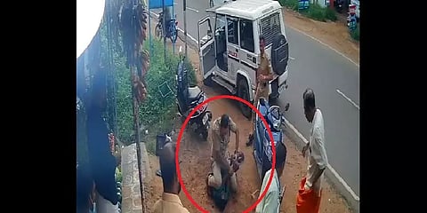 பட்டாகத்தியால் தாக்கவந்த நபர்... மடக்கிபிடித்த துணிச்சல் போலீஸ் - குவியும் பாராட்டுகள்!