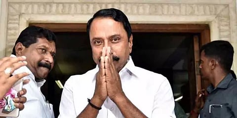 ஓபிஎஸ், ஈபிஎஸ் உடன் செங்கோட்டையன் சமாதான பேச்சுவார்த்தை?