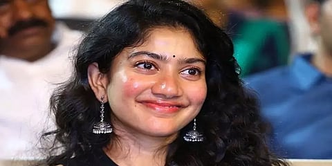 'மனிதர்கள் அனைவரும் ஒன்றுதான், அதைத்தான் சொன்னேன்'-சர்ச்சை பேட்டி குறித்து சாய் பல்லவி