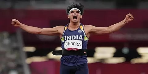 அடை மழையிலும் பாய்ந்த ஈட்டி..! தங்கம் வென்றார் நீரஜ் சோப்ரா