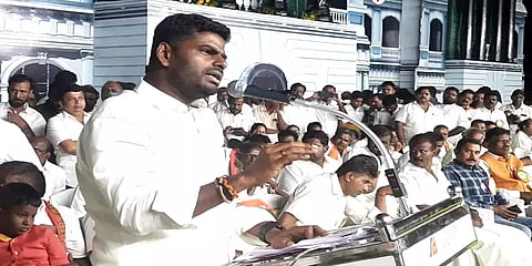 மத்திய அரசு திட்டங்களை பெயர் மாற்றம் செய்து திமுக அரசியல் செய்கிறது – அண்ணாமலை