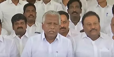 ’திட்டமிட்டபடி பொதுக்குழு நடைபெறும்; ஓபிஎஸ் நிச்சயம் பங்கேற்பார்’ - கே.பி.முனுசாமி