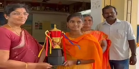 முதல் முறையாக தமிழில் 100க்கு 100 மதிப்பெண்.. சாதித்த திருச்செந்தூர் பள்ளி மாணவி!