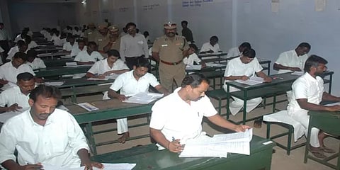 12 ஆம் வகுப்பு தேர்வில் சிறைவாசிகள் எத்தனை பேர் 'பாஸ்'?