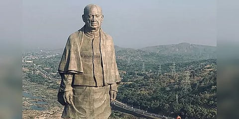 குஜராத்: உலகின் மிக உயரமான படேல் சிலைக்கு அருகே நிலநடுக்கம்