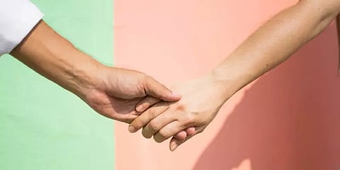 ’கையை பிடிச்சு இழுத்தியா?’ - முன்னாள் காதலியை இழுத்த மும்பை நபருக்கு நேர்ந்த கதி!