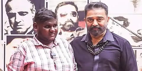 பத்தல பத்தல பாடலை பாடி அசத்திய திருமூர்த்தி - நேரில் பாராட்டியதோடு உதவிய கமல்