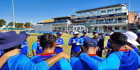 இங்கிலாந்து சென்ற அஸ்வின் - பயிற்சி ஆட்டத்திலேயே சொதப்பும் இந்திய அணி