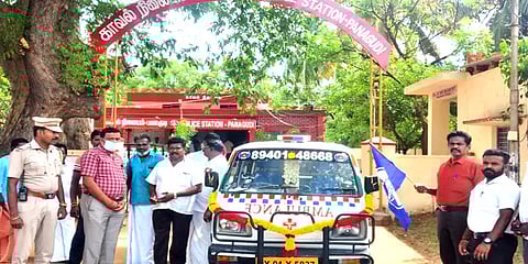 சாலையில் ஓட தகுதியில்லா வாகனத்தை ஆம்புலன்ஸாக அறிமுகம் செய்ய எதிர்ப்பு – காரணம் என்ன?