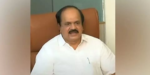 ”பேச எழுந்தபோது மைக்கை ஆஃப் செய்து ஓபிஎஸ்ஸை அவமானப்படுத்தினார்கள்” - ஜேசிடி பிரபாகர்