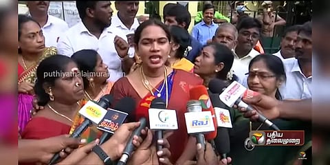 “எங்களுக்கு அழுத்தம் கொடுத்தாங்க”- ஓபிஎஸ் இடம் மன்னிப்பு கேட்ட திருநங்கை நிர்வாகி!