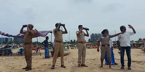 கடல் வழியாக தீவிரவாதிகள் ஊடுருவலை தடுக்க "சாகர் கவச்" ஒத்திகை! கடலோரங்களில் பரபரப்பு