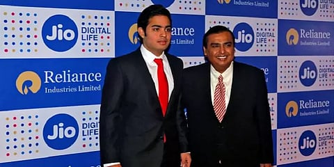 ரிலையன்ஸ் ஜியோ நிறுவன இயக்குநர் பதவியிலிருந்து முகேஷ் அம்பானி ராஜினாமா