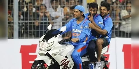 தோனி ஒரு பைக் பிரியர்! ஒருநாள் அவரிடம்.. - மலரும் நினைவுகள் பகிர்ந்த சீனிவாசன்