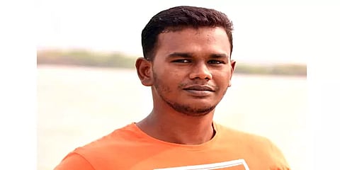 ’400மீ ஆழத்தில் வேலை செய்தவர் எப்படி 4 மீட்டரில் உயிரிழப்பார்?’- தூத்துக்குடியில் பரபரப்பு