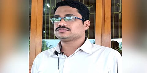 ’10 ஆண்டு உழைப்பு’-சிவில் சர்வீஸ் தேர்வில் தமிழக அளவில் முதலிடம் பிடித்த விவசாயியின் மகன்!