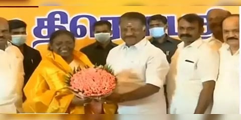 காத்திருந்த ஓபிஎஸ்.. முதலில் சென்ற இபிஎஸ்.. திரௌபதி முர்மு வரவேற்பில் நடந்தது என்ன?