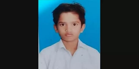 முகப்பரு பிரச்னையால் உயிரிழந்த மாணவர்.. தன் மீதான புகார் குறித்து தி.மலை ஆசிரியை விளக்கம்