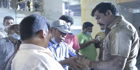 படப்பிடிப்பில் மீண்டும் விபத்துக்குள்ளாகி விழுந்த விஷால்- 'லத்தி' ஷூட்டிங் ரத்து