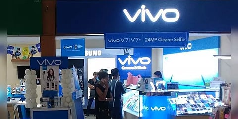 "விவோ" மொபைல் நிறுவனத்துக்கு சொந்தமான 44 இடங்களில் ரெய்டு!