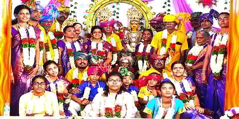 மூன்று தலைமுறைகள் - குடும்பத்துடன் 101 வது பிறந்த நாளை கொண்டாடிய மூதாட்டி