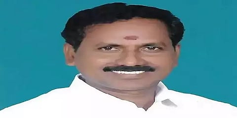 அதிமுகவின் தர்மர் உள்ளிட்ட 27 பேர் மாநிலங்களவை எம்பி ஆக பதவியேற்பு!