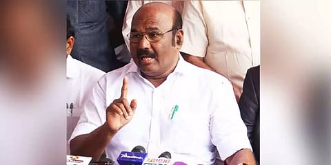 ’சமூக விரோதிகள் சட்டவிரோதமாக நுழைவார்கள்’ - கமிஷனர் அலுவலகத்தில் ஜெயக்குமார் திடீர் மனு