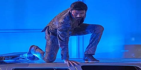 ‘தி கிரே மேன்’ வாய்ப்பு குறித்த தனுஷ் பேச்சால் அதிர்ந்த அரங்கம் - படம் எப்படி இருக்கு?