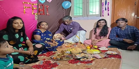 2 வயது வளர்ப்பு நாய்க்கு கோலாகலமாக நடைபெற்ற வளைகாப்பு - ஆச்சர்யத்தில் மூழ்கிய கிராமம்