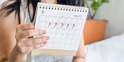 சீரற்ற மாதவிடாய் பிரச்னை... காரணங்களும் தீர்வுகளும்!