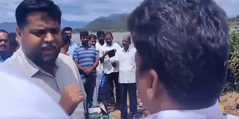 இது என்ன இந்துமத ஆட்சியா?.. அரசு விழாவில் பூஜை செய்தவர்களிடம் செந்தில்குமார் எம்.பி ஆவேசம்