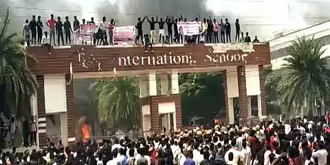 கள்ளக்குறிச்சி: பிற மாணவர்கள் படிப்பை தொடர பள்ளிக் கல்வித்துறை புதிய முடிவு