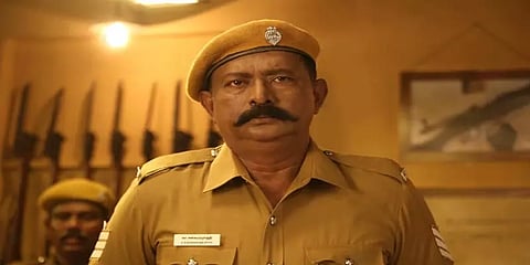 ‘என்னை மன்னிச்சுடுங்க.. பணத்துக்காக செஞ்சுட்டேன்’ - லாலை பின்தொடர்வார்களா பிரபலங்கள்?