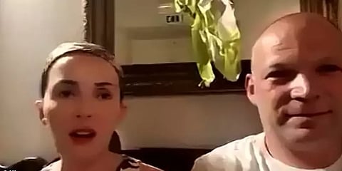 பெற்றோருக்கு ஒரு விமானம், 13 மாத பெண் குழந்தைக்கு மற்றொரு விமானம் - அதிர்ந்த பெற்றோர்