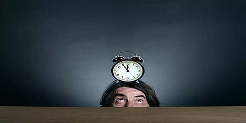 கடிகாரத்தை உற்றுப்பார்த்தால் முதல் டிக் அதிக நேரம் எடுக்கும்.. அது ஏன் தெரியுமா?