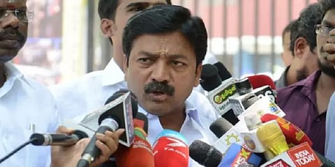 ”ஜெயலலிதா அறைக்குள் கொள்ளையடிக்க ஓபிஎஸ்க்கு எப்படி மனம் வந்தது?” - சிவி சண்முகம் கேள்வி