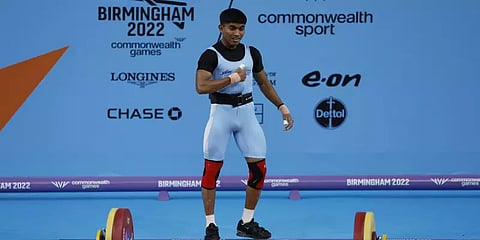 பீடா கடை உதவியாளர் டூ காமன்வெல்த் வெள்ளிப் பதக்கம்! 21 வயதான சங்கேத் சர்கார் வென்ற கதை!