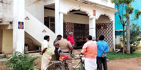 ’400புடவைகள்..தங்க நகைகள்’..வீட்டை பூட்டிச் சென்ற ஜவுளி வியாபாரிக்கு காத்திருந்த அதிர்ச்சி