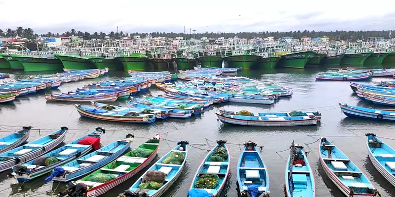 அரபிக்கடல் பகுதியில் சூறைக்காற்று: கடலுக்குச் செல்லாத கன்னியாகுமரி மாவட்ட மீனவர்கள்