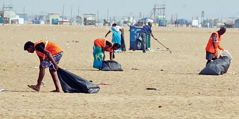 மெரினா, பெசண்ட் நகர் பீச்சில் பிளாஸ்டிக் பயன்படுத்தினால் இனி அபராதம்தான்!