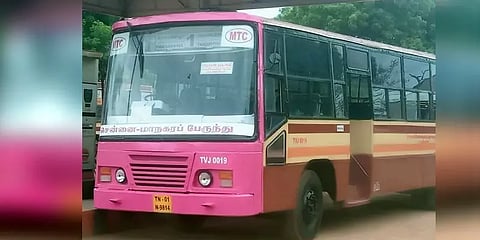 பிங்க் நிறத்தில் மாறும் பெண்களுக்கான கட்டணமில்லா பேருந்துகள்!