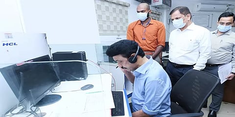 “பாதுகாப்பாக இருங்க’- அவசரக் கட்டுப்பாட்டு மையத்தில் இருந்து தைரியம் கொடுத்த முதல்வர்