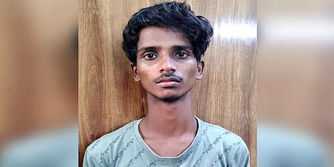 காதலிக்க மறுத்த சிறுமி - குளிப்பதை வீடியோ எடுத்த இளைஞர் கைது