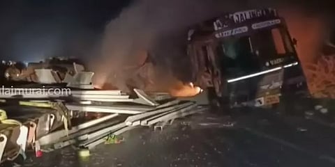 திருச்சி: போட்டிபோட்டு சென்றதில் பற்றி எரிந்த 2 லாரிகள்... 2 பேர் உடல் கருகி உயிரிழப்பு